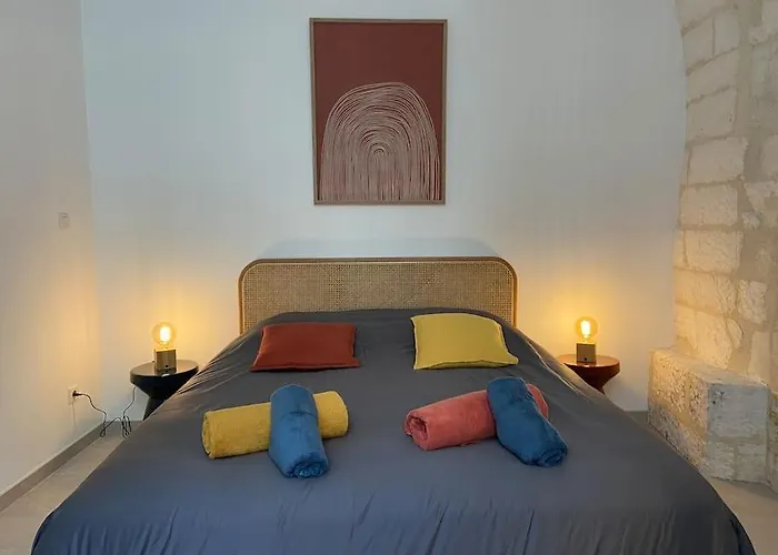 Appartement Avec Ventilateurs Proche Du Palais Des Papes